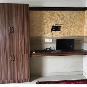 Hotel Moon, Kochi
