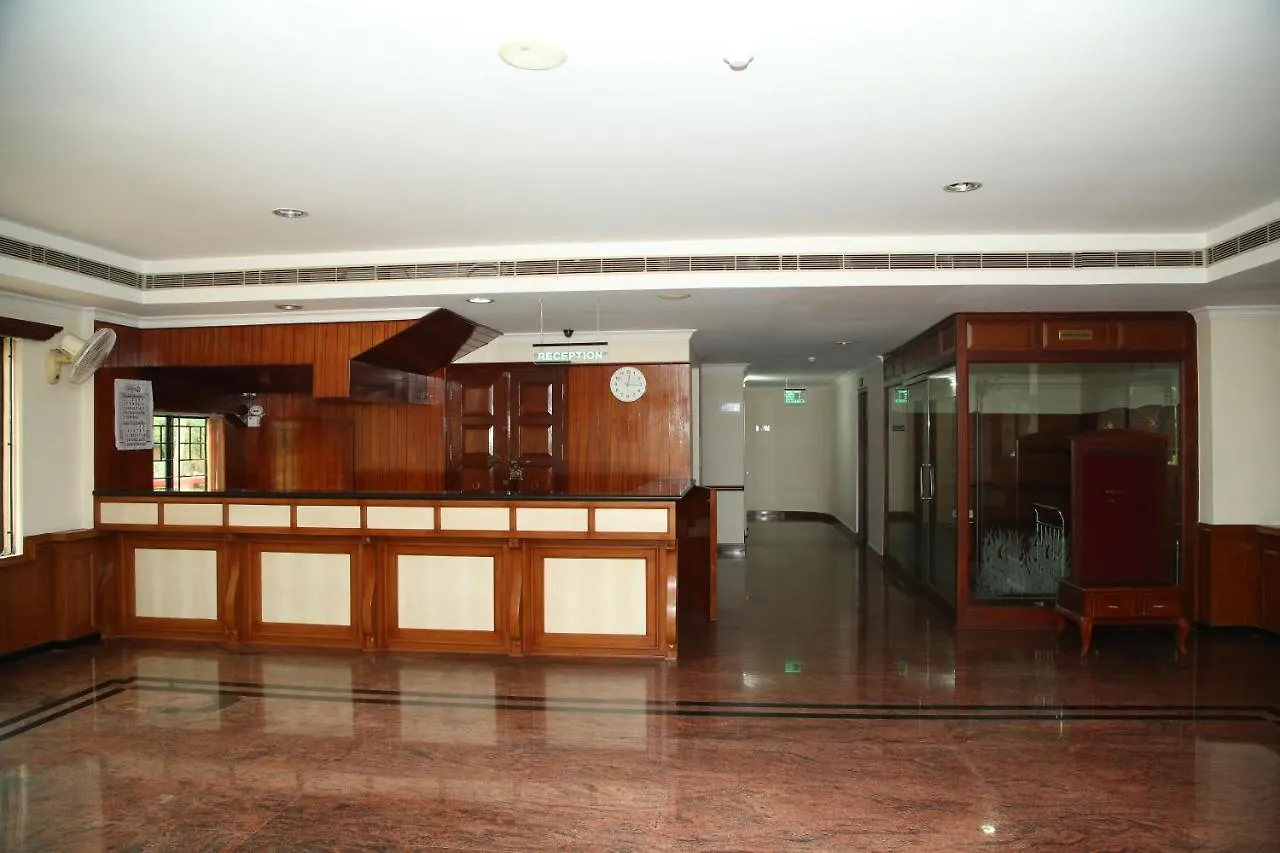Kallada Residency Kodungallur 3*,